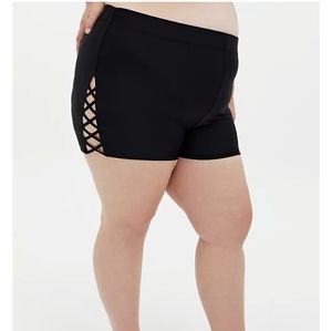 TORRID 6 LATTICE SIDE SWIM SHORT WITH POWERMESH 